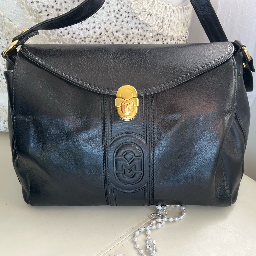 Marino Orlandi black shoulder strap